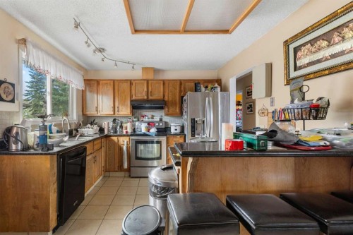 169 Beddington Circle Ne, Calgary, AB - Indoor Photo Showing Kitchen