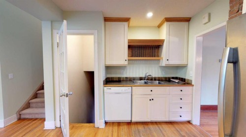 215 10 Avenue Ne, Calgary, AB 