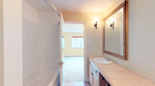 215 10 Avenue Ne, Calgary, AB 