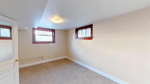 215 10 Avenue Ne, Calgary, AB 