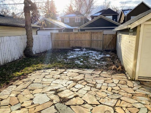 215 10 Avenue Ne, Calgary, AB 