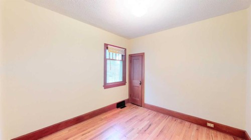 215 10 Avenue Ne, Calgary, AB 