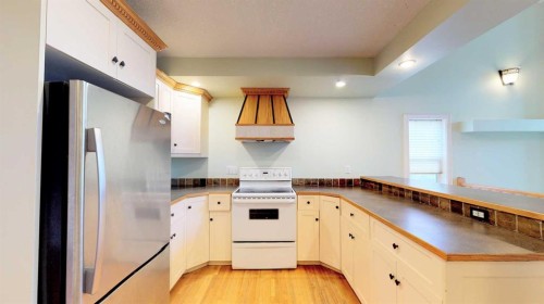 215 10 Avenue Ne, Calgary, AB 