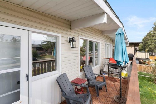 7612 35 Avenue Nw, Calgary, AB - Outdoor With Deck Patio Veranda With Exterior