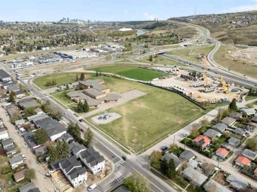 7612 35 Avenue Nw, Calgary, AB -  With View