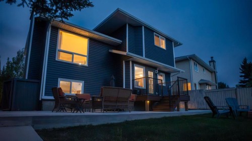118 Sandpiper Way Nw, Calgary, AB - Outdoor With Deck Patio Veranda