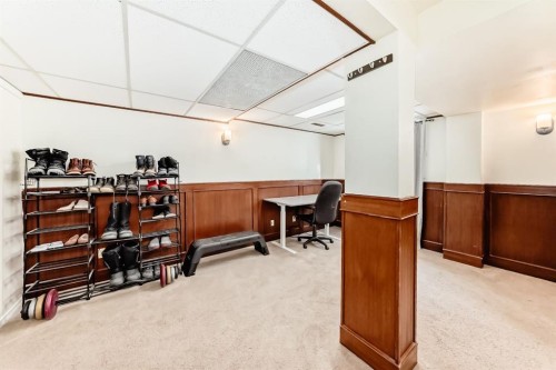 118 Sandpiper Way Nw, Calgary, AB - Indoor