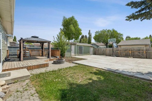 83 Appletree Close Se, Calgary, AB 
