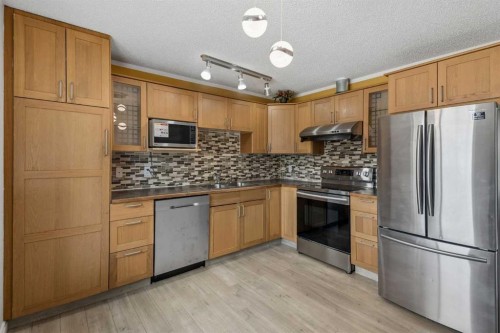 83 Appletree Close Se, Calgary, AB 