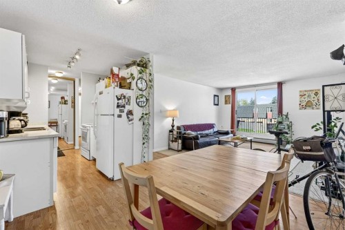 11D-80 Galbraith Drive Sw, Calgary, AB - Indoor Photo Showing Other Room