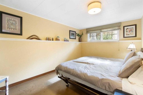 10811 Maplecrest Road Se, Calgary, AB - Indoor Photo Showing Bedroom