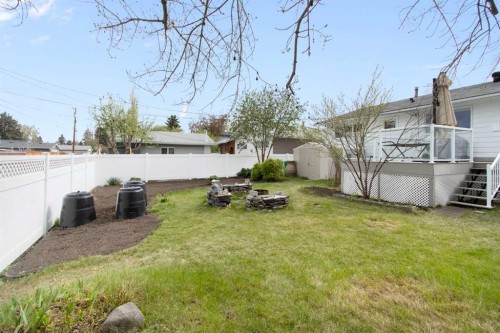 10811 Maplecrest Road Se, Calgary, AB - Outdoor