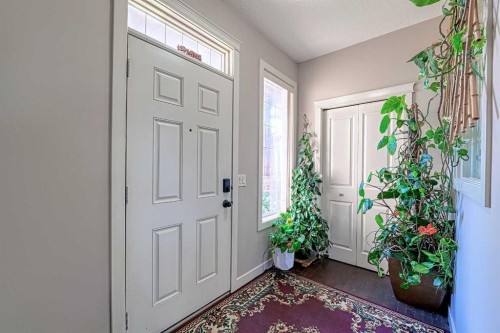 247 Pantego Way Nw, Calgary, AB - Indoor Photo Showing Other Room