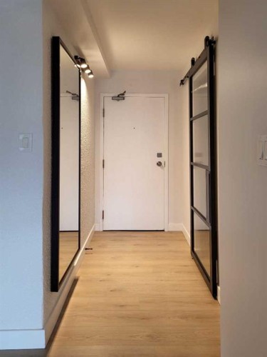 2205-221 6 Avenue Se, Calgary, AB - Indoor Photo Showing Other Room
