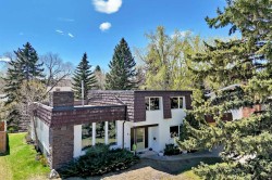8 Varbrook Place NW Calgary, AB T3A 0A2