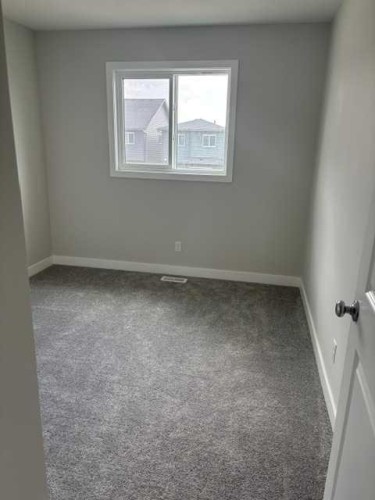 619 Savanna Crescent Ne, Calgary, AB - Indoor Photo Showing Other Room