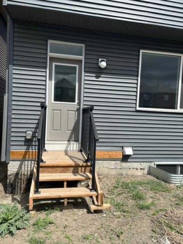 619 Savanna Crescent Ne, Calgary, AB - Outdoor With Exterior