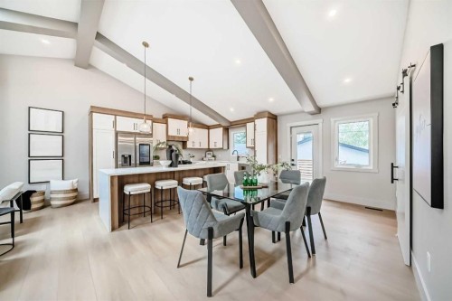 1115 Lake Wapta Road Se, Calgary, AB - Indoor Photo Showing Dining Room