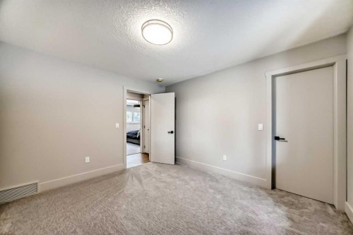 1115 Lake Wapta Road Se, Calgary, AB - Indoor Photo Showing Other Room