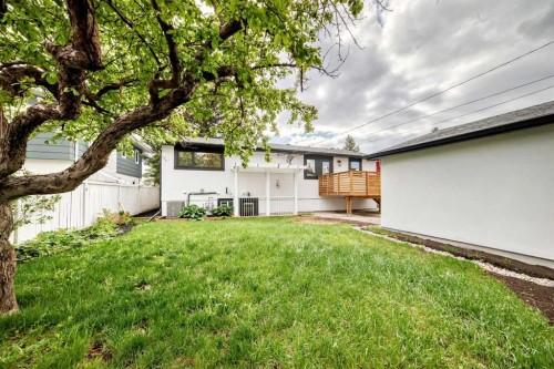 1115 Lake Wapta Road Se, Calgary, AB - Outdoor