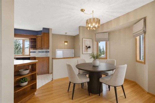 404 Canterbury Drive Sw, Calgary, AB - Indoor Photo Showing Dining Room