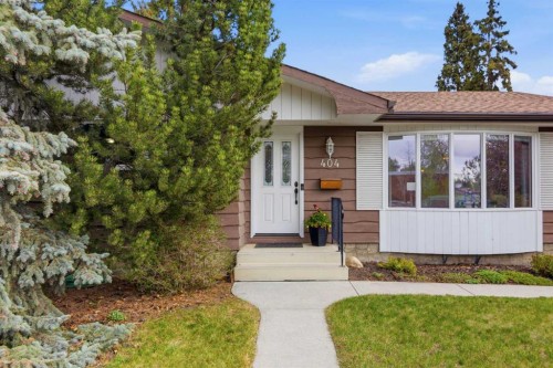 404 Canterbury Drive Sw, Calgary, AB - Outdoor