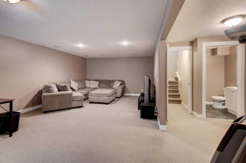 88 Copperstone Gate Se, Calgary, AB 