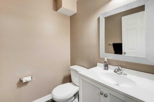 88 Copperstone Gate Se, Calgary, AB 