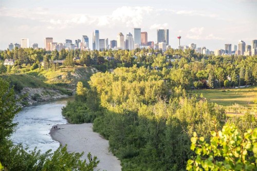 1639 Acton Avenue Sw, Calgary, AB - Outdoor With View