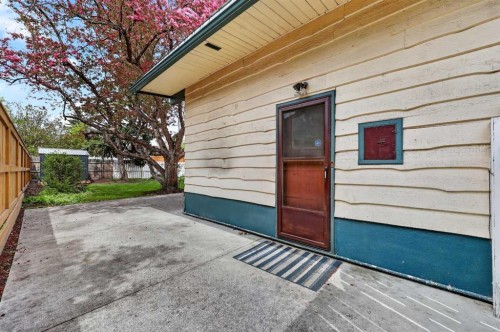 920 87 Avenue Sw, Calgary, AB - Outdoor With Exterior