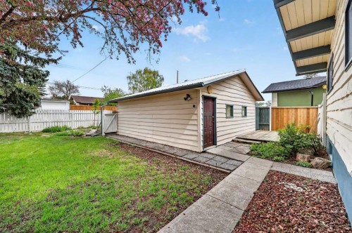920 87 Avenue Sw, Calgary, AB - Outdoor