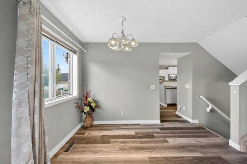 15 Cedarview Mews, Calgary, AB 