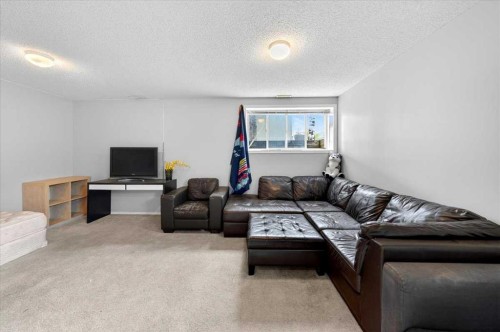15 Cedarview Mews, Calgary, AB 