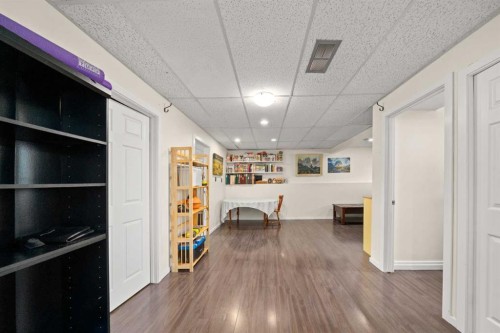 75 Bedford Drive Ne, Calgary, AB - Indoor Photo Showing Other Room