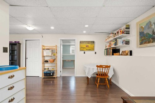 75 Bedford Drive Ne, Calgary, AB - Indoor