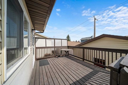 75 Bedford Drive Ne, Calgary, AB - Outdoor With Deck Patio Veranda With Exterior