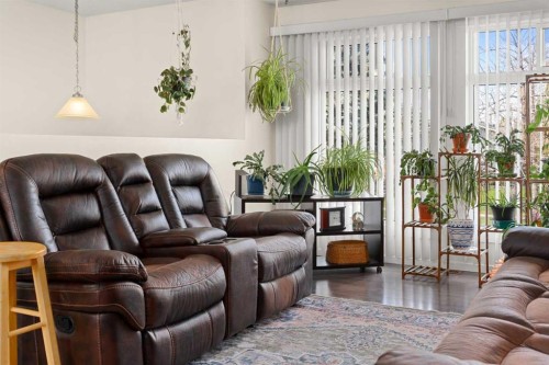 75 Bedford Drive Ne, Calgary, AB - Indoor Photo Showing Living Room