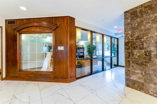 206-8 Prestwick Pond Terrace Se, Calgary, AB -  Photo Showing Other Room
