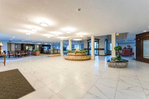 206-8 Prestwick Pond Terrace Se, Calgary, AB - Indoor