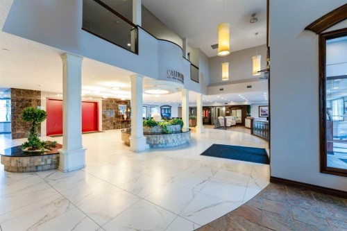 206-8 Prestwick Pond Terrace Se, Calgary, AB - Indoor Photo Showing Other Room