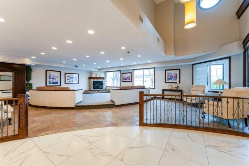 206-8 Prestwick Pond Terrace Se, Calgary, AB - Indoor Photo Showing Other Room