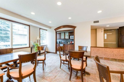206-8 Prestwick Pond Terrace Se, Calgary, AB - Indoor Photo Showing Dining Room