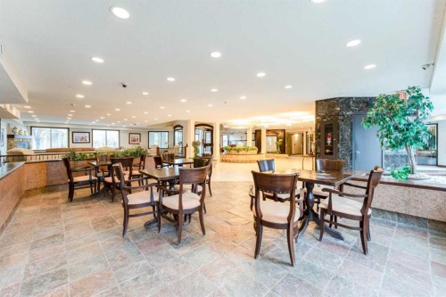 206-8 Prestwick Pond Terrace Se, Calgary, AB - Indoor Photo Showing Dining Room