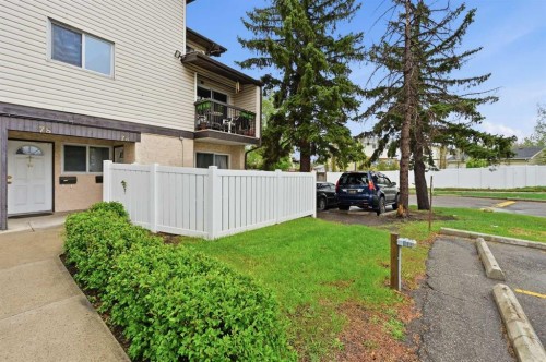 76-3745 Fonda Way SE Calgary, AB T2A 5W7