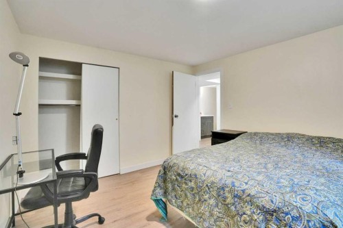 2704 Chandler Road Nw, Calgary, AB - Indoor Photo Showing Bedroom