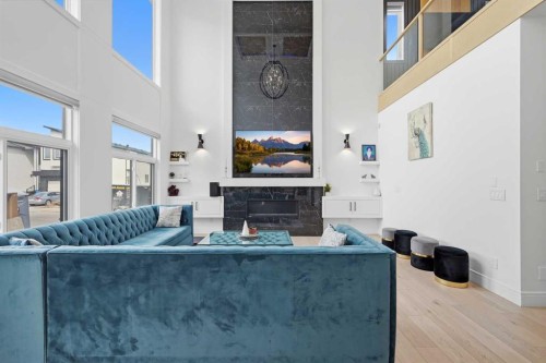 4942 84 Avenue Ne, Calgary, AB - Indoor Photo Showing Other Room With Fireplace