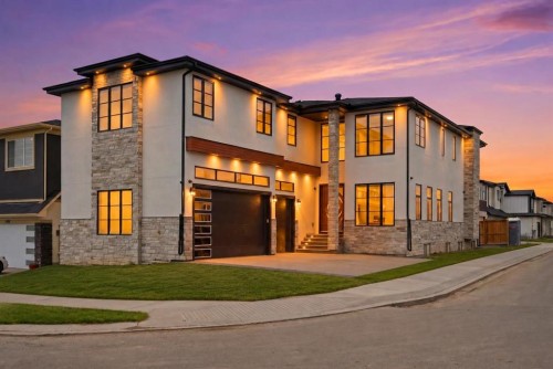 4942 84 Avenue Ne, Calgary, AB - Outdoor