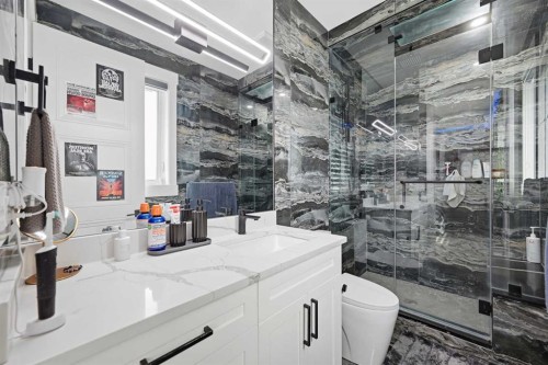 4942 84 Avenue Ne, Calgary, AB - Indoor