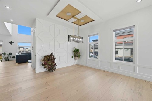 4942 84 Avenue Ne, Calgary, AB - Indoor Photo Showing Other Room