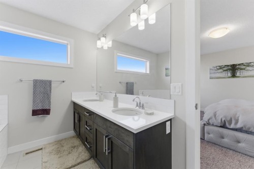 9 Sage Bluff Rise Nw, Calgary, AB - Indoor Photo Showing Bathroom
